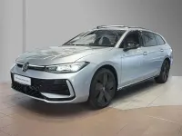 Second-hand VW Passat R-line 177 CP (130 kW) 2024 Argintiu Break