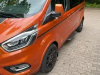 Gebraucht Ford Tourneo 170 PS (125 kW) 2019 Orange Van / Kleinbus