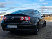 Gebraucht VW Passat 122 PS (89 kW) 2009 Schwarz Limousine
