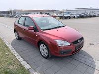 Gebraucht Ford Focus Trend 116 PS (85 kW) 2007 Ruby rouge Limousine
