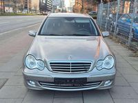 Gebraucht Mercedes C200 163 PS (119 kW) 2005 Cubanitsilber  metallic Limousine