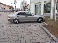 Gebraucht Mercedes C220 Classic 143 PS (105 kW) 2004 Silber Limousine