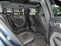 Second-hand Volvo XC40 Pro 300 kW (408 CP) 2021 Albastru SUV