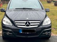 Gebraucht Mercedes B180 116 PS (85 kW) 2009 Schwarz Van / Kleinbus