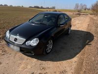 Gebraucht Mercedes C180 143 PS (105 kW) 2006 Schwarz Coupé