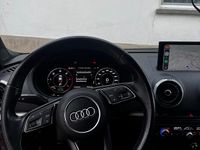 Gebraucht Audi A3 116 PS (85 kW) 2018 Gelb Limousine