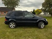 Gebraucht Mercedes ML270 163 PS (119 kW) 2005 Blau SUV