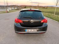 Gebraucht Opel Astra 116 PS (85 kW) 2014 Schwarz Limousine