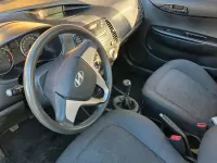Gebraucht Hyundai i20 78 PS (57 kW) 2009 Schwarz Kleinwagen
