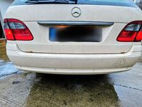 Gebraucht Mercedes E200 Classic 136 PS (100 kW) 2008 Gelb Kombi