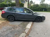 Gebraucht Renault Laguna GrandTour 110 PS (80 kW) 2010 Grau Kombi