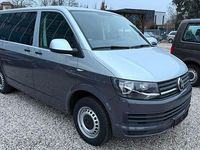 Gebraucht VW Multivan 150 PS (110 kW) 2019 Weiß und grün foliert Van