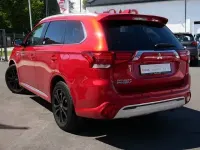 Gebraucht Mitsubishi Outlander P-HEV Plus 224 PS (164 kW) 2020 Rot SUV