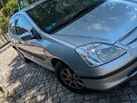 Käytetty Honda Civic 110 HP (80 kW) 2001 Hopea Sedan