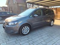 Gebraucht VW Touran Highline 140 PS (102 kW) 2015 Grau Van / Kleinbus