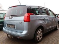 gebraucht Peugeot 5008 Premium 1.6 7-Sitzer Panorama