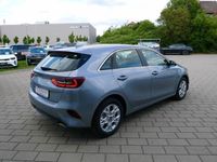 Gebraucht Kia Ceed Comfort 140 PS (102 kW) 2025 Silber Kleinwagen