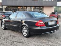 Gebraucht Mercedes E280 Avantgarde 177 PS (130 kW) 2005 Schwarz Limousine