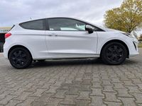 Gebraucht Ford Fiesta Trend 71 PS (52 kW) 2018 Weiß Kleinwagen