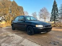 Gebraucht Ford Escort 90 PS (66 kW) 1997 Violet Limousine