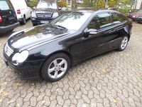Gebraucht Mercedes C220 150 PS (110 kW) 2007 Schwarz Coupé