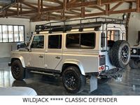 Gebraucht Land Rover Defender SE 122 PS (89 kW) 2012 Silver metallic SUV