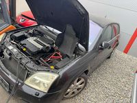 Gebraucht Opel Signum Cosmo 211 PS (155 kW) 2003 Saphirschwarz mi2 Kleinwagen