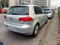 Gebraucht VW Golf Style 105 PS (77 kW) 2011 Silber Coupé