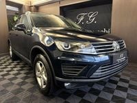 Gebraucht VW Touareg 262 PS (192 kW) 2015 Blau SUV