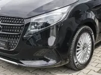 Gebraucht Mercedes V300 Avantgarde 237 PS (174 kW) 2025 Schwarz Van / Kleinbus