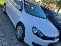 Gebraucht VW Golf VI 90 PS (66 kW) 2010 Weiß Kleinwagen