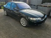Używany Opel Vectra 125 KM (91 kW) 2001 Zielony Sedan/Limuzyna