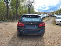Gebraucht BMW 218 Active Tourer 150 PS (110 kW) 2016 Schwarz Van / Kleinbus