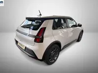 Second-hand Renault 5 E-Tech Evolution 77 kW (106 CP) 2025 Alb Berlinǎ