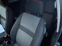 Second-hand VW Golf 75 CP (55 kW) 2003 Albastru Coupe