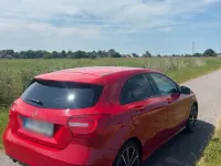 Gebraucht Mercedes A180 122 PS (89 kW) 2014 Rot Kleinwagen