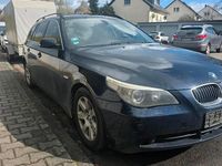 Gebraucht BMW 523 170 PS (125 kW) 2006 Blau Kombi