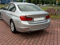 Gebraucht BMW 320 184 PS (135 kW) 2012 Silber Limousine