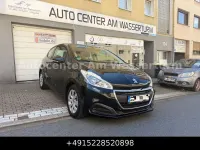 Gebraucht Peugeot 208 Active 68 PS (50 kW) 2017 Schwarz Kleinwagen