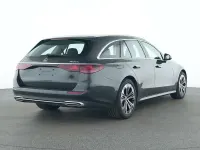 Gebraucht Mercedes E220 Avantgarde 197 PS (144 kW) 2025 Grau Kombi