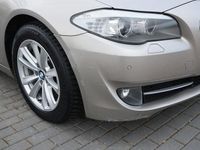 Gebraucht BMW 530 258 PS (189 kW) 2011 Silber Kombi