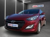 Gebraucht Hyundai i30 Classic 101 PS (74 kW) 2015 Rot Limousine