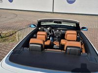 Gebraucht BMW 320 Cabriolet 177 PS (130 kW) 2009 Weiß Cabrio