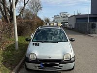 Gebraucht Renault Twingo 58 PS (42 kW) 2004 Silber Kleinwagen