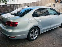 Second-hand VW Jetta 140 CP (102 kW) 2011 Gri Berlinǎ
