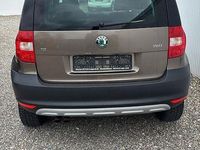 Gebraucht Skoda Yeti 110 PS (80 kW) 2012 Braun SUV