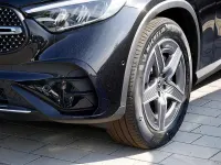 Gebraucht Mercedes GLC450 AMG 367 PS (269 kW) 2024 Obsidianschwarz lack SUV