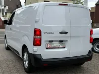 Usata Opel Vivaro Edition 120 CV (88 kW) 2022 Bianco Monovolume