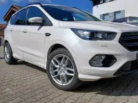 Gebraucht Ford Kuga ST-Line 180 PS (132 kW) 2019 Weiß SUV