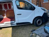 Gebraucht Opel Vivaro 120 PS (88 kW) 2016 Weiß Van / Kleinbus